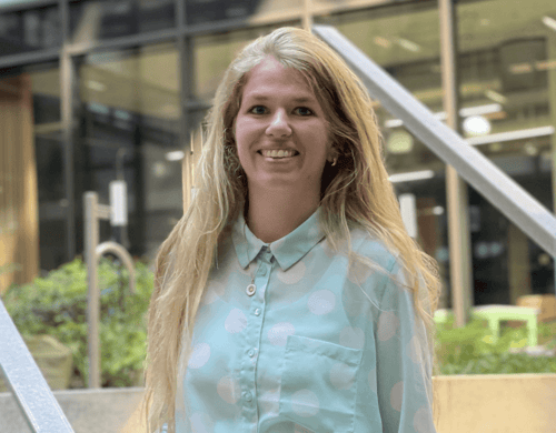 Laura-graduate-og-it-konsulent