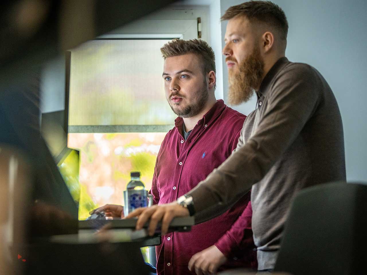 To diskuterer applikationsvedligeholdelse