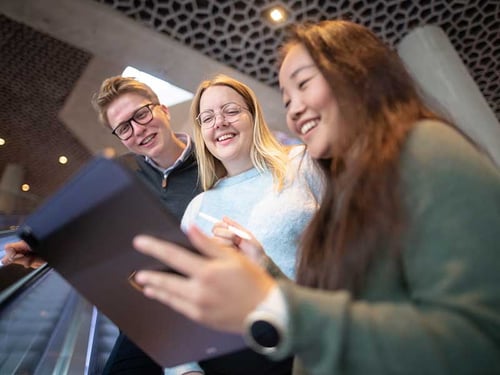 specialister-taler-om-forskellige-retail-muligheder-i-twoday